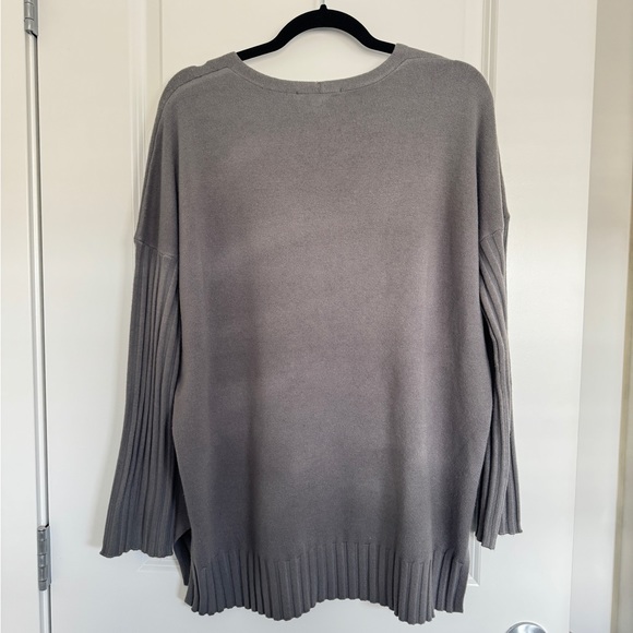 🆕 French Connection Grey Sweater - Picture 3 of 5